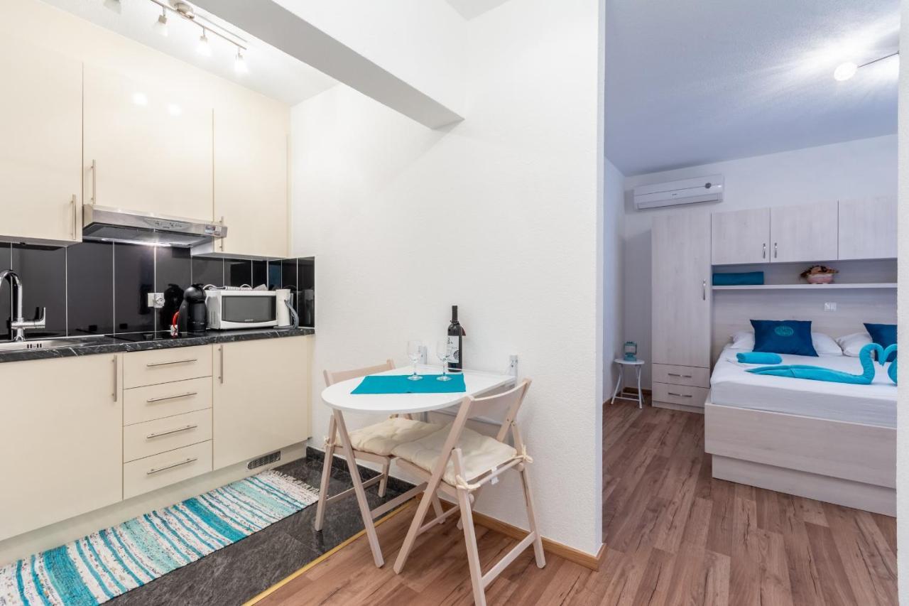 Family Friendly Apartments With A Swimming Pool Stanici, Omis - 18676 Экстерьер фото